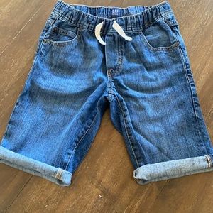 Gap shorts